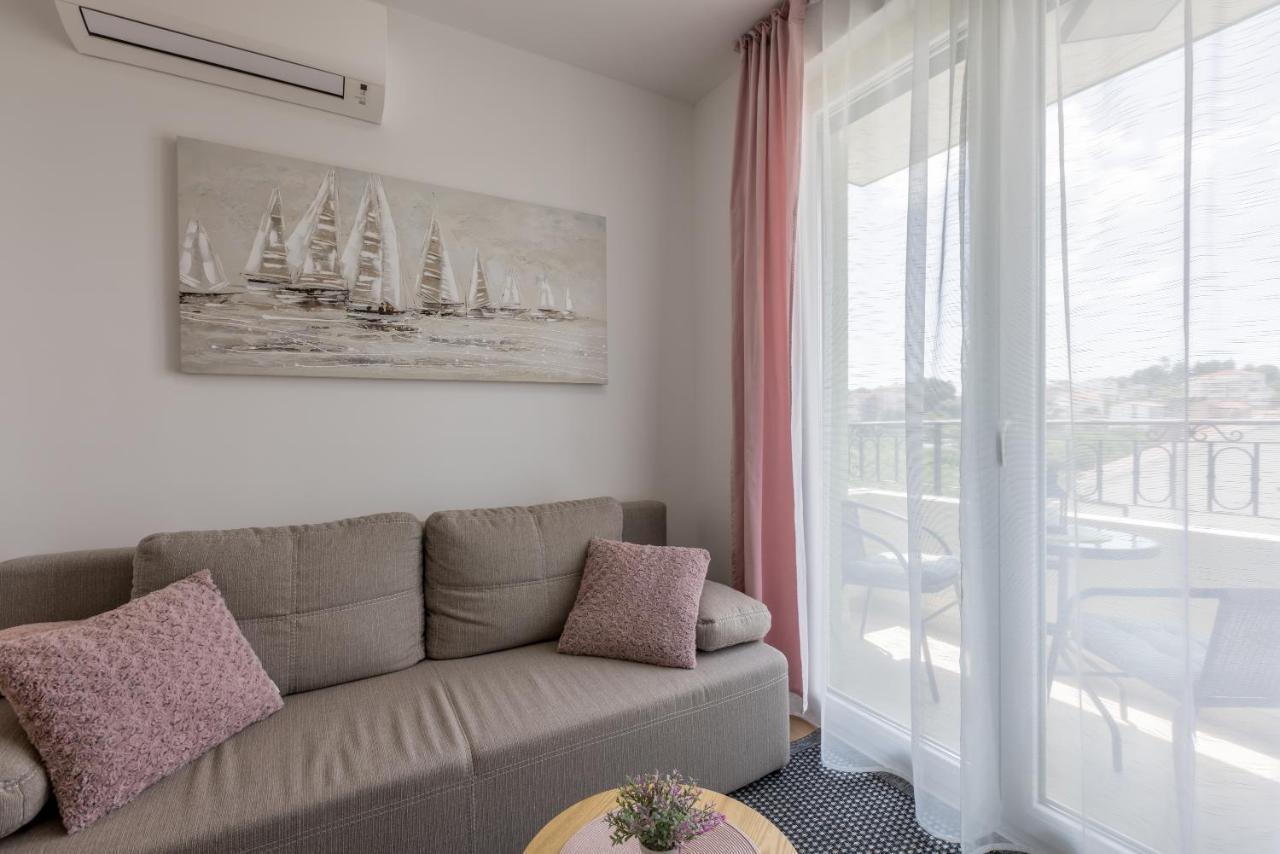 B Apartment Split